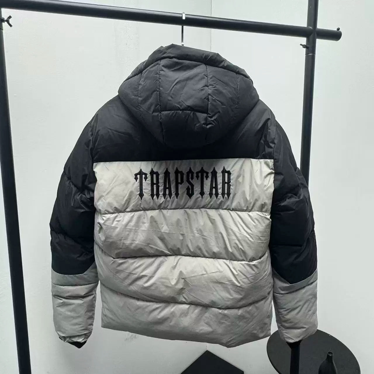 Trapstar heavy industry embroidery logo cotton-padded jacket