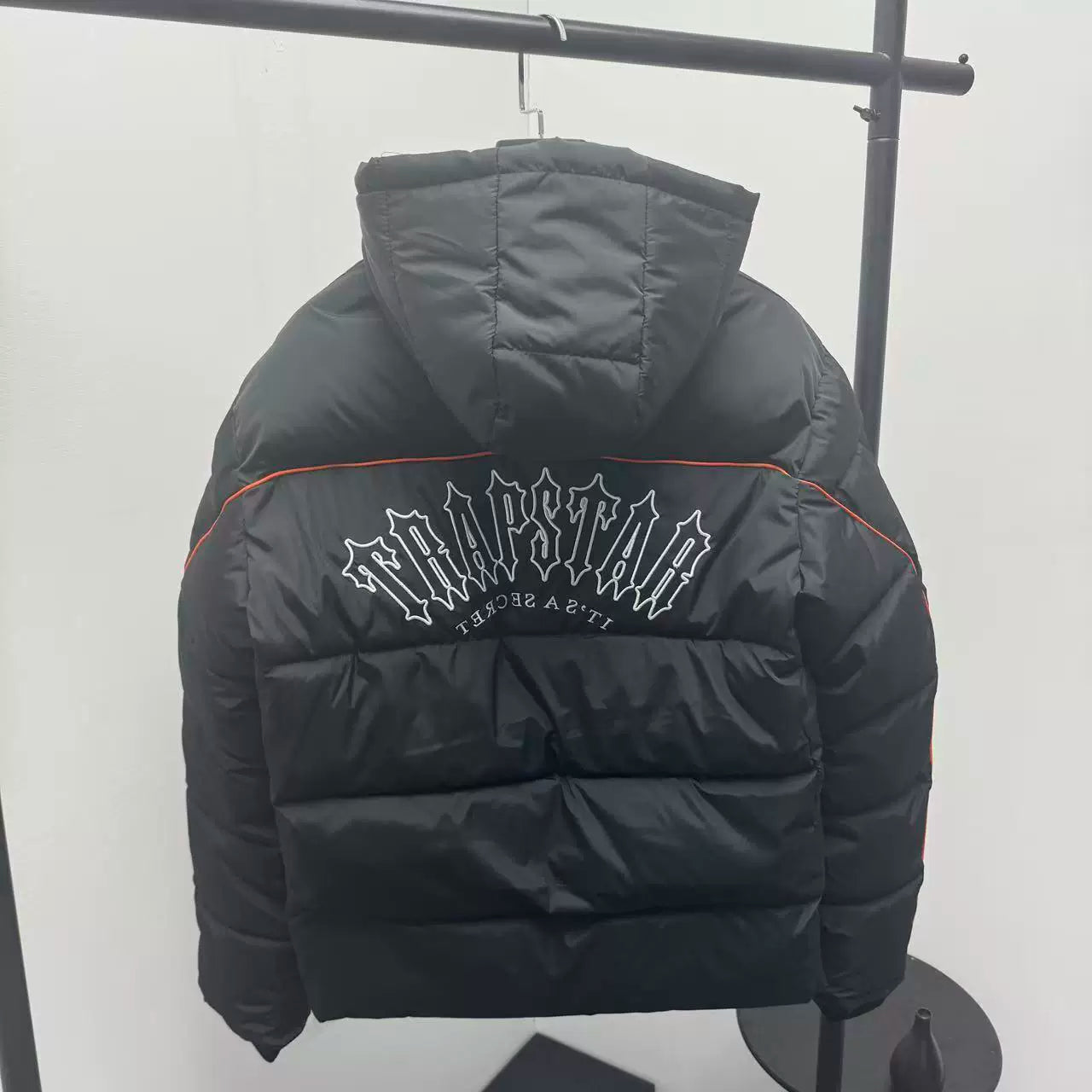 Trapstar three-dimensional embroidery cotton-padded jacket