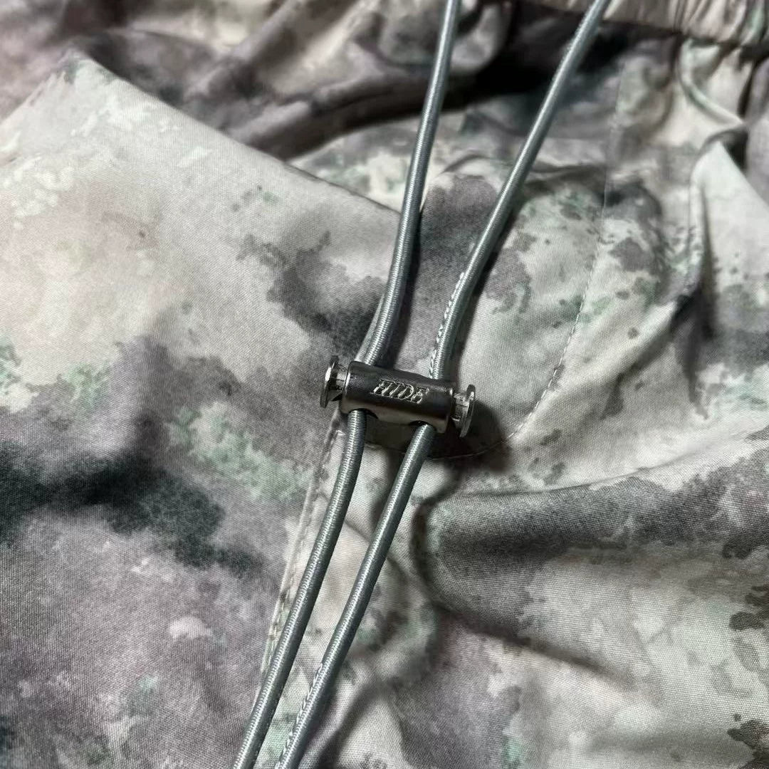Hide in Hills snow camouflage multi-pocket overalls