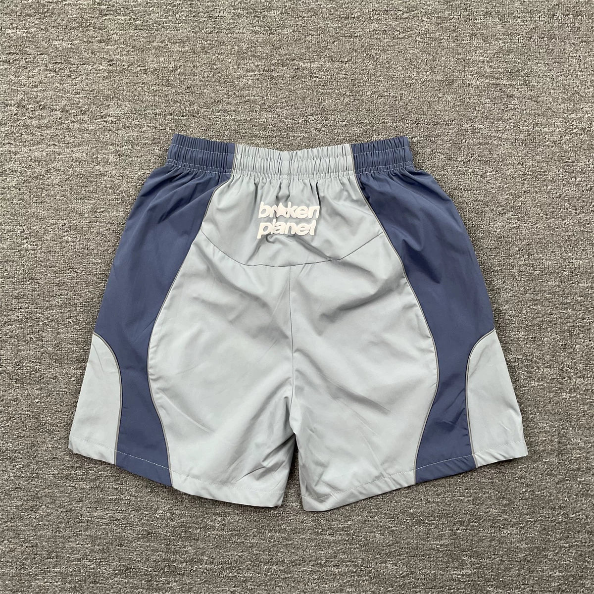 Broken Planet Color-Contrast Plaid Jogging Shorts