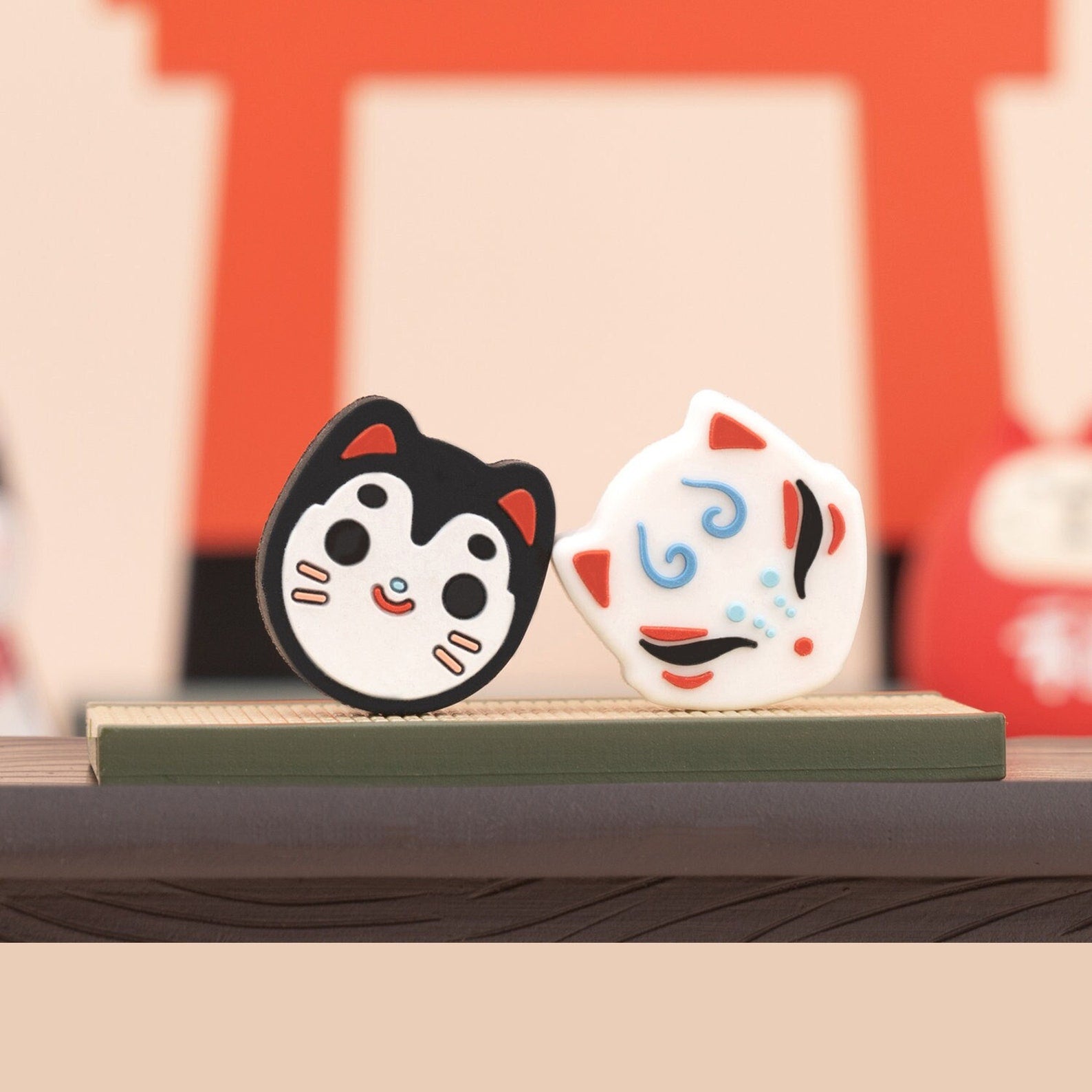 Kitsune Fox Thumb Grip