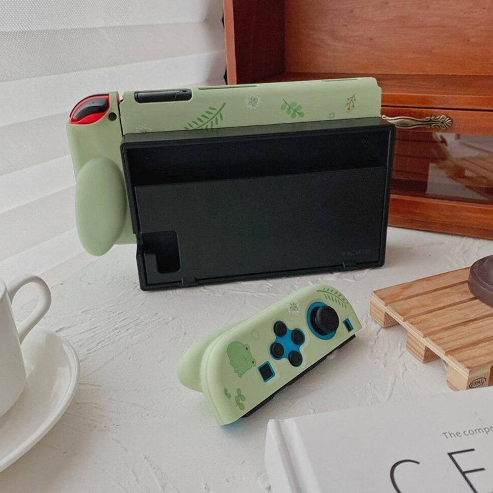 Green Frog Case with Grip